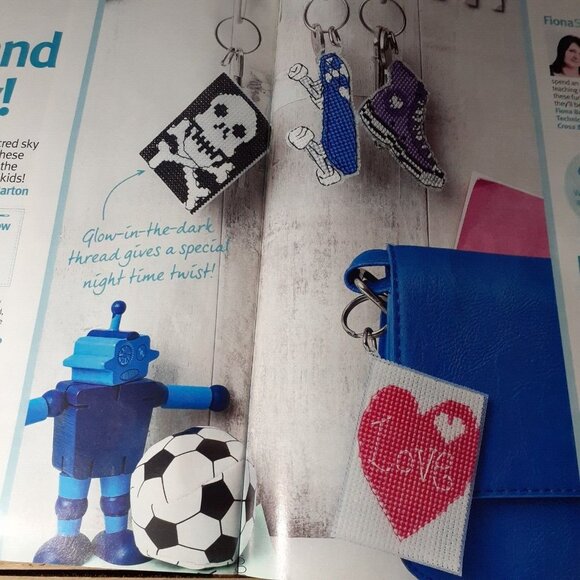 Cross Stitch Crazy Magazine Back Issue Valentines Country Charm Bunnies Parrots - Picture 11 of 11